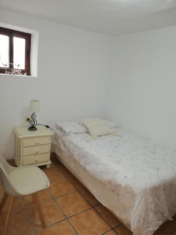 La Buganvilla De Juana Y Antonio Casares Exteriör bild