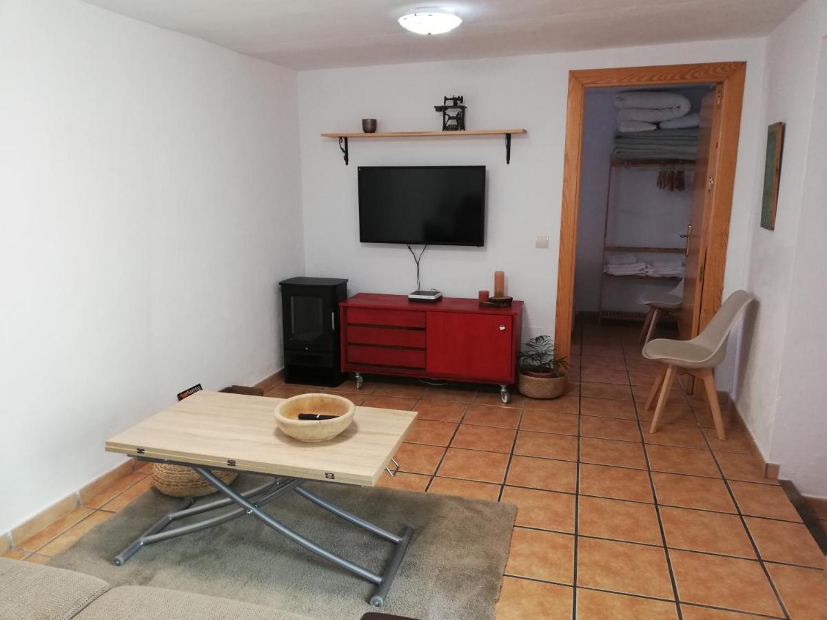 La Buganvilla De Juana Y Antonio Casares Exteriör bild